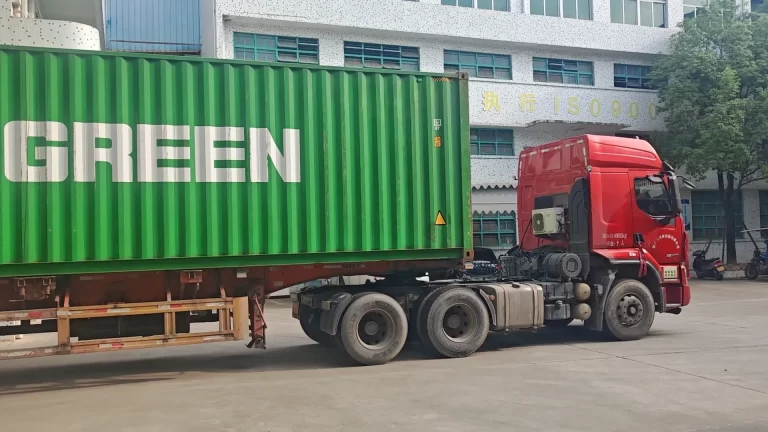 wanjiada-exports-nearly-3000-air-circulators-to-taiwanese-brand-dajiayuan- (4)